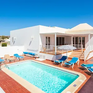 villa-tania-macher.puertodelcarmen-hotels.org/